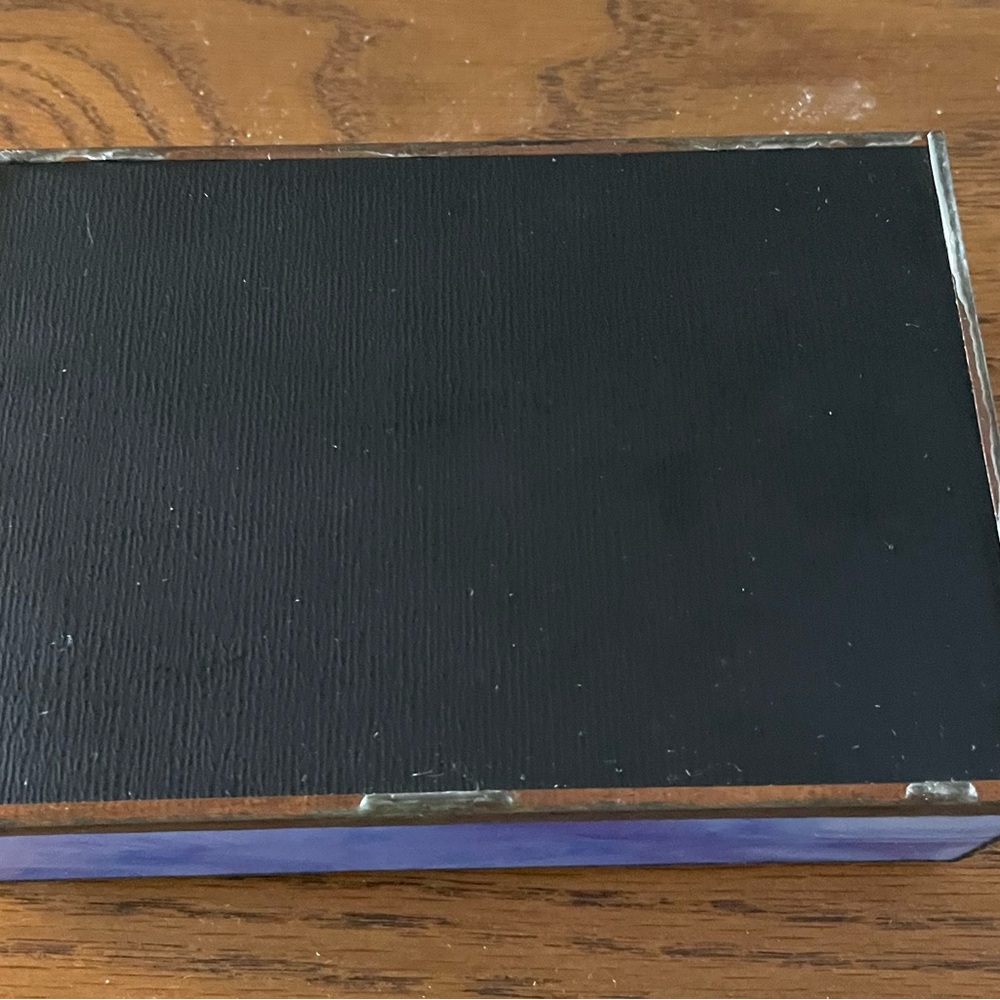 Stained Glass Box with hinged lid - Picture 12 of 12
